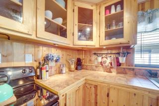 Family Cabin in Pine with Deck Pets Welcome! - Pine - 3