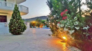 Villa Georgia With Pool - 2