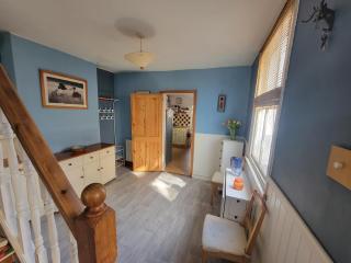 Cozy 2 bedroom - Surbiton - 3