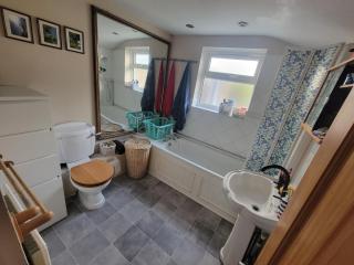 Cozy 2 bedroom - Surbiton - 1