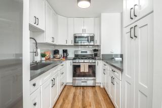 2BR-2BA Close to Waikiki Beach with Free Parking! - Honolulu - 7