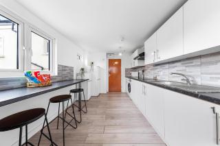 Spacious 7 Bed- High Street Location - Londra - 5