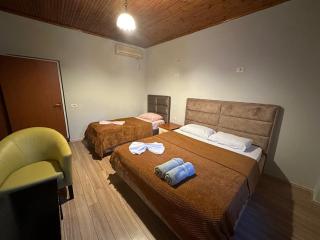Eden hostel - Tirana - 7