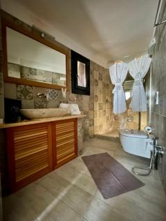 Golden Moments Luxury Stone Villas B - 1