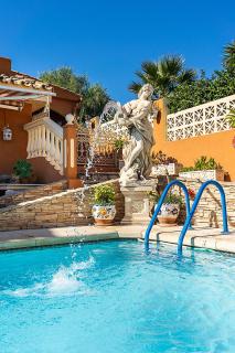 Luxury 5BR Villa Andalucía, Private Pool, Gardens & Stunning Sea Views - 6