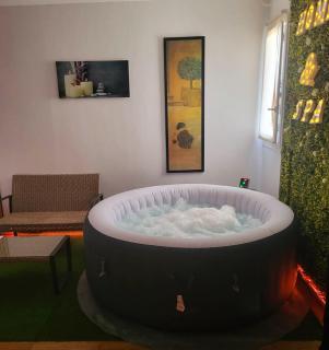 Appartement jacuzzi maison spa - Paris - 0