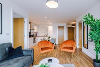 Parking - LastMinDeals - 2Bed - Manchester - 3
