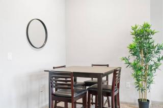 Modern Austin 2BR 2B Apt with Pool Parking & WIFI - Austin - 6