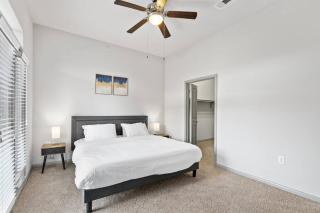 Modern Austin 2BR 2B Apt with Pool Parking & WIFI - Austin - 2