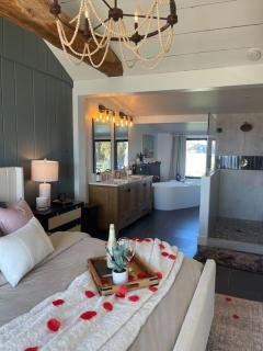 Long Beach Cottage - - 7