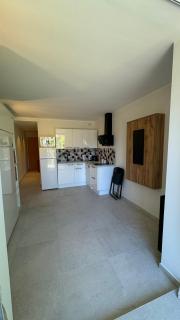 La perle des Estivales, STUDIO avec coin nuit enfants, parking et piscine , à 20min à pied port et plage - Sanary-sur-Mer - 6