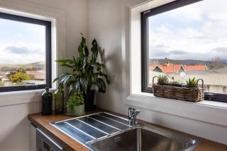 Apartment 2 - Haddin Court - Stunning Executive - Blenheim - 3