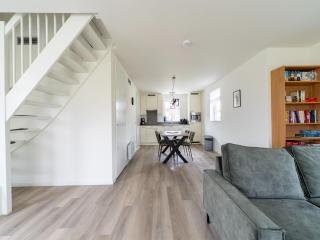 Your Dutch Lakeside Hideaway - Simonshaven - 1