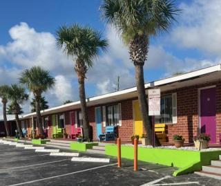 Seahorse Inn - New Smyrna Beach - 0