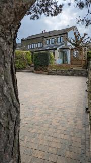 Lane End Cottage Holmfirth - Panoramic Views, Modernised with offroad parking - Holmfirth - 4