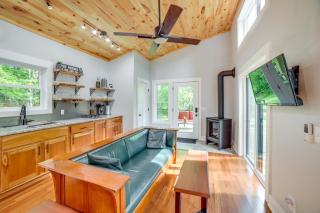 Modern Hersey Tiny Home with Private Hot Tub! - Evart - 5