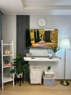 Cozy Condo in Clark Pampanga with Free Parking & Pool Access - 5