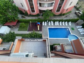 A Tiny Flat - Sunny Beach - 4