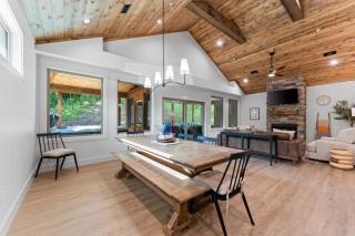 New Ozark Oasis Luxe Cabin Retreat with Hot Tub - 4