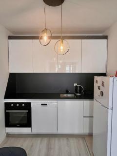Fushe Kosove Cozy Apartment - 5