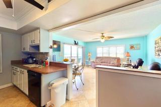 Ocean Side Dreams - Satellite Beach - 4