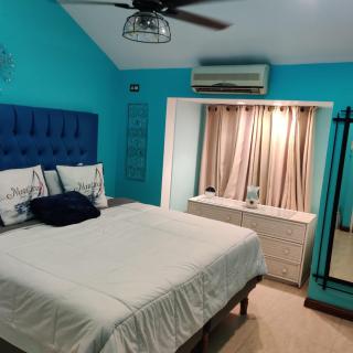 FISHERMAN's POINT BEACH-FRONT CONDOMANIA - 6