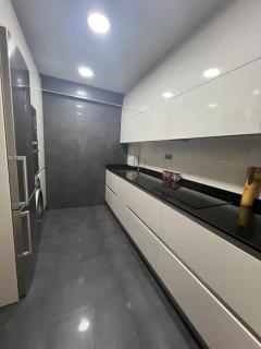 Apartamento céntrico con terraza EBI02919 - 2