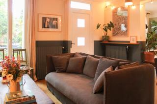 Pretty town house with garden - 5
