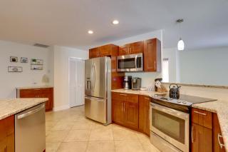 Spacious Largo Retreat Private Pool and Yard! - Largo - 2