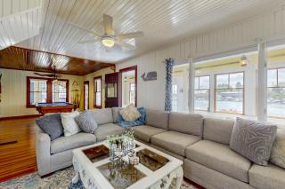 Waterside Beach House - 5