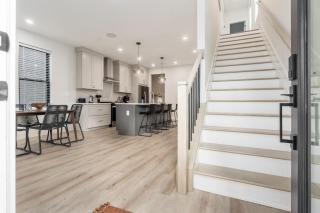 Stylish 4BR in Merion Village PD - 8