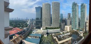 AMAZING VIEWS ACROSS SHANGRILA MALL and NEAR MEGAMALL GREENFIELD DISTRICT - Manila - 6