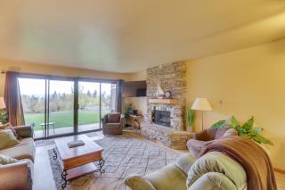 Bigfork Condo with Hot Tub Access, By Lake! - Bigfork - 7