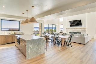 Luxe Retreat with Theater Room Walk to Bear Lake! - 3