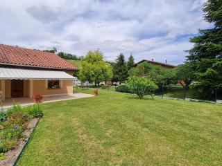 Gîte charmant à Naives-Rosières : 4 pers., grand terrain fleuri, proche Bar-le-Duc - FR-1-585-51 - 1