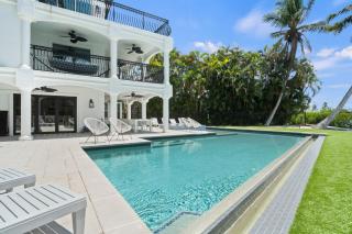 The Sunset Escape-Riverfront Elegance - 4