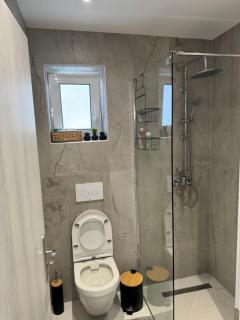 Cozy City Center Apartment - 4