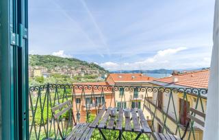 2 Bedroom Lovely Apartment In Le Grazie - Le Grazie - 0
