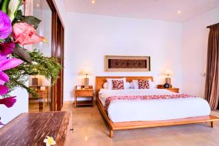 Angkasa 5 BR Beachfront Villa JU31 - 1