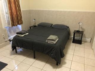 Private 1-bedroom apartment only 15 minutes to New York City Manhattan - Union City - 0