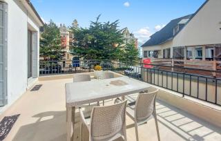 Gorgeous Apartment In Saint-Lunaire - Saint-Lunaire - 0