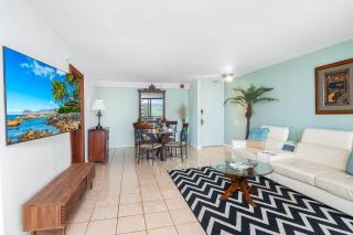 18FL Partial Ocean View, Close to Waikiki Beach - Honolulu - 2