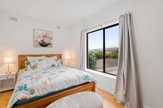 Relaxed Family Beach House in the Heart of Port Elliot - 3