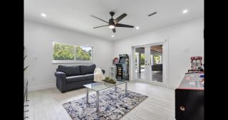 Gardens Resort Luxury Retreat - 9