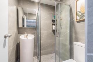 Chic Double Room - AC - Next to Central Station - Nearby CBD USYD UTS Top Viewed Bistros - Shared Bathroom - Sydney - 7