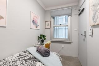 Chic Single Room - AC - Next to Central Station - Nearby CBD USYD UTS Top Viewed Bistros - Shared Bathroom - Sydney - 8