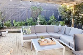 Modern three bed two and a half bath with in and outdoor flow plus study - 7