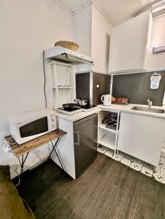 Studio Calme dans le Centre avec Parking Gratuit - Grenoble - 3