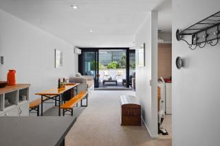 Central Style - The Mount - with Pool, Spa & Gym - Mount Maunganui - 6