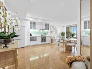 Cotton Beach 21 - Coastal Elegance with pool - Casuarina - 3